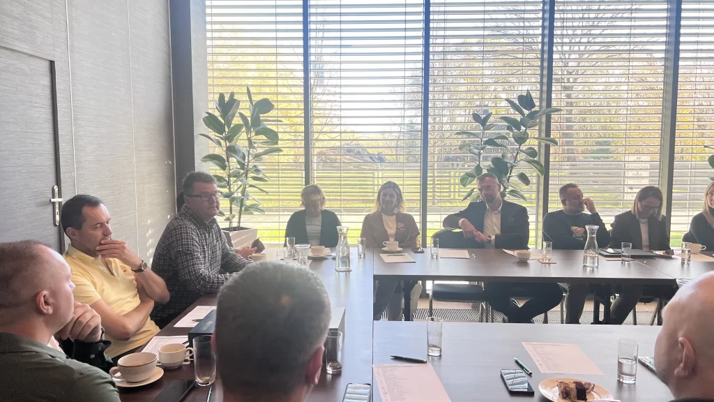 Networking Jarosław Dębica – jak lokalne relacje napędzają rozwój firm