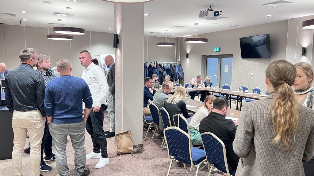 Spotkania biznesowe przy kawie jako nowa forma networkingu